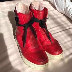 Nike red high tops sz 38